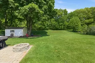 127 Sun Valley Dr, Cumberland, RI 02864 - Photo 38