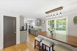 127 Sun Valley Dr, Cumberland, RI 02864 - Photo 8