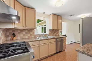 87 Logtown Rd, Amherst, MA 01002 - Photo 16