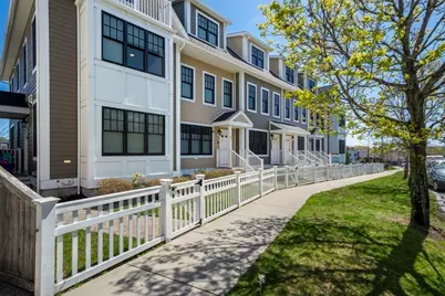 78 Boston St #78, Salem, MA 01970 - Photo 2