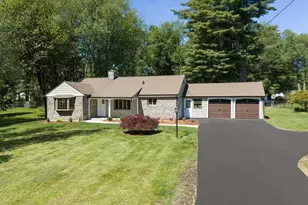 580 Parker St, East Longmeadow, MA 01028 - Photo 2