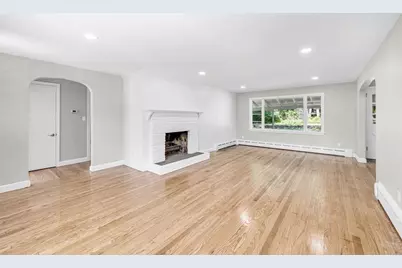 580 Parker St, East Longmeadow, MA 01028 - Photo 6