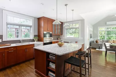 22 Regent St., Newton, MA 02465 - Photo 4