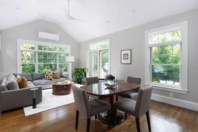 22 Regent St., Newton, MA 02465 - Photo 6