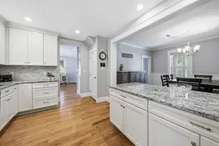 17 Garden Rd, Stoneham, MA 02180 - Photo 14