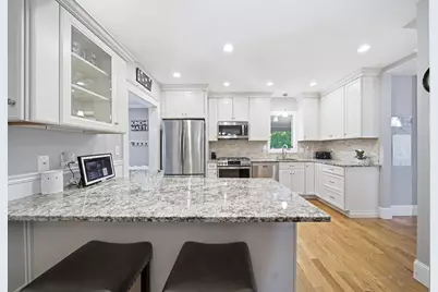 17 Garden Rd, Stoneham, MA 02180 - Photo 12