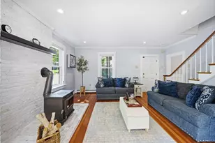 17 Garden Rd, Stoneham, MA 02180 - Photo 4