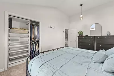 359 Plain St, Brockton, MA 02302 - Photo 12