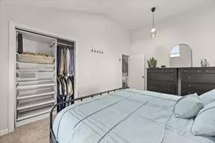 359 Plain St, Brockton, MA 02302 - Photo 12