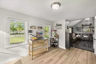 359 Plain St, Brockton, MA 02302 - Photo 4