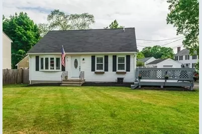 359 Plain St, Brockton, MA 02302 - Photo 2
