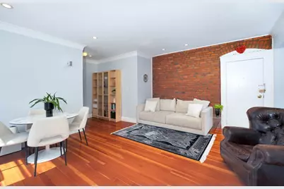 1064 Beacon St #12A, Brookline, MA 02446 - Photo 4