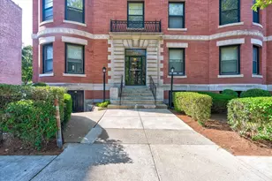 1064 Beacon St, Brookline, MA 02446 - Photo 2