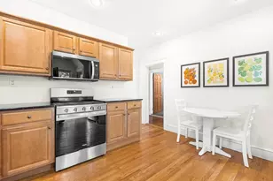 186 Pleasant St, Arlington, MA 02476 - Photo 18