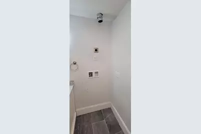 158-160 Roslindale Ave #1, Boston, MA 02131 - Photo 14