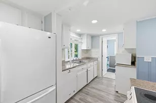 45 Hollywood Dr, Charlton, MA 01507 - Photo 18