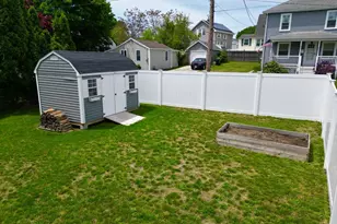 58 Pond St, Swansea, MA 02777 - Photo 4
