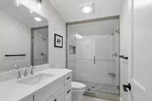 6 Center, Amesbury, MA 01913 - Photo 32