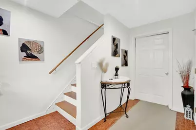 264 E Main St, Chicopee, MA 01020 - Photo 4