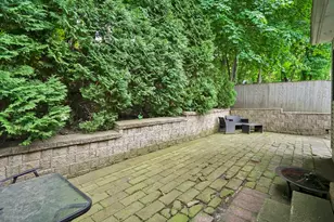 264 E Main St, Chicopee, MA 01020 - Photo 30