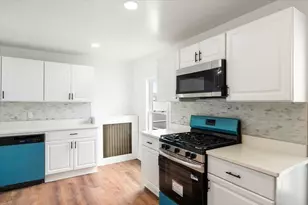 16 Oakes St, Everett, MA 02149 - Photo 32