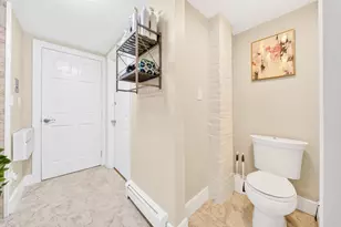 352 Tappan St, Brookline, MA 02445 - Photo 18