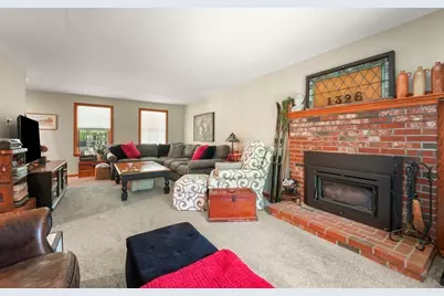 261 Pine Hill Rd, Chelmsford, MA 01824 - Photo 12