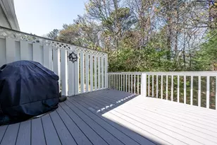 21 Rolling Green Ln, Mashpee, MA 02649 - Photo 12