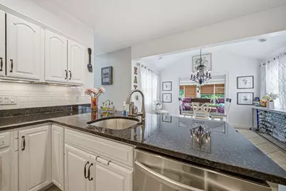 894 Liberty St #10, Braintree, MA 02184 - Photo 14