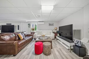 894 Liberty St, Braintree, MA 02184 - Photo 30