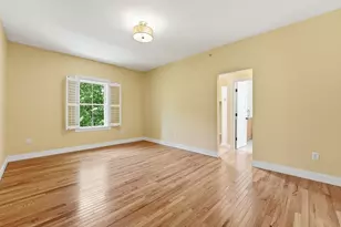 32 N Prospect St, Amherst, MA 01002 - Photo 12