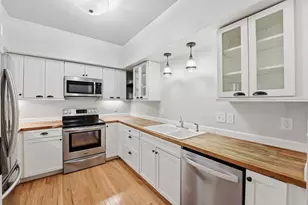 32 N Prospect St, Amherst, MA 01002 - Photo 10