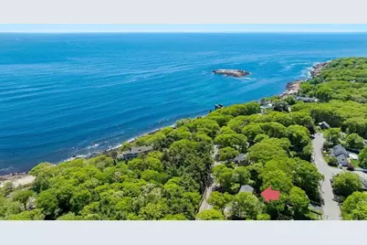 71 Hesperus Ave, Gloucester, MA 01930 - Photo 2