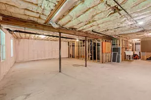 140 Afra, West Boylston, MA 01583 - Photo 32