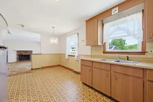 93 Rogers Dr, Stoughton, MA 02072 - Photo 8