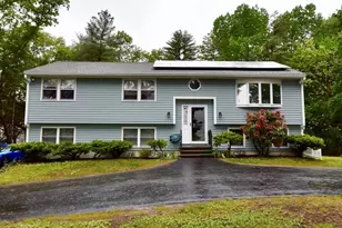 9 Hazen St, Chelmsford, MA 01824 - Photo 1