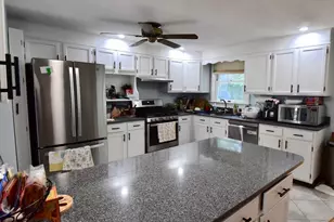 9 Hazen St, Chelmsford, MA 01824 - Photo 6