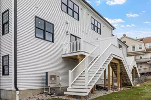 10 Windsor St, Worcester, MA 01605 - Photo 34