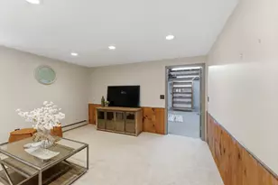 33 Purchase St, Milford, MA 01757 - Photo 26