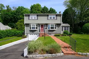 40 Bell Rd, Weymouth, MA 02188 - Photo 2