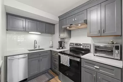 392 E 8th St #1, Boston, MA 02127 - Photo 2