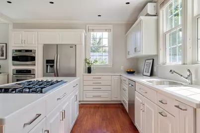 17 Chesham Road, Brookline, MA 02445 - Photo 10