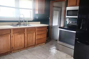 2 Alice St, Montague, MA 01376 - Photo 10