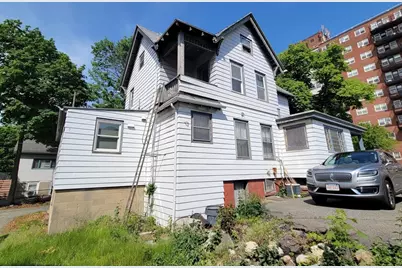 635 Salem St, Malden, MA 02148 - Photo 4