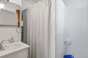 223 Stackpole St, Lowell, MA 01852 - Photo 8