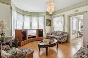 223 Stackpole St, Lowell, MA 01852 - Photo 4