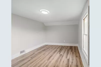834 Worthington St #2nd Fl, Springfield, MA 01105 - Photo 14