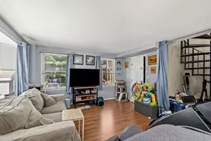 11 Gardner, Salem, MA 01970 - Photo 8