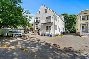 11 Gardner, Salem, MA 01970 - Photo 2
