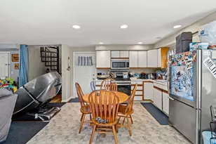 11 Gardner, Salem, MA 01970 - Photo 10